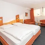 Tespo Und Sportpark Hotell 3*