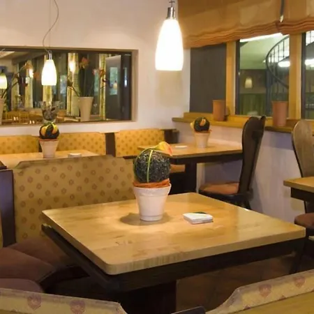 Tespo Und Sportpark Карст